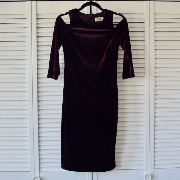 Eliza J Size 4 Velvet Cutout Shoulder Dress | Size 4 - Picture 1 of 6